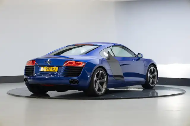Audi R8 view 29