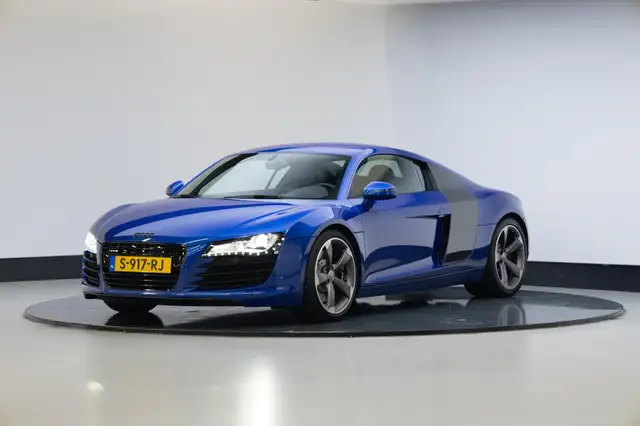 Audi R8 view 26