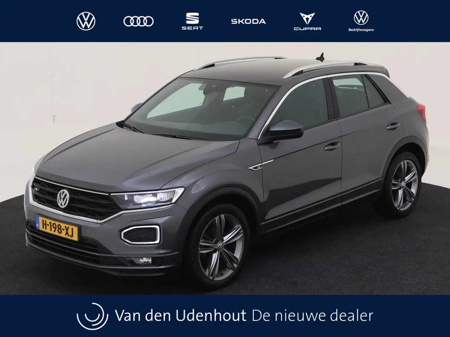 Volkswagen T-Roc 1.5 TSI Automaat Sport Business R-line | Trekhaak Grijs - 1