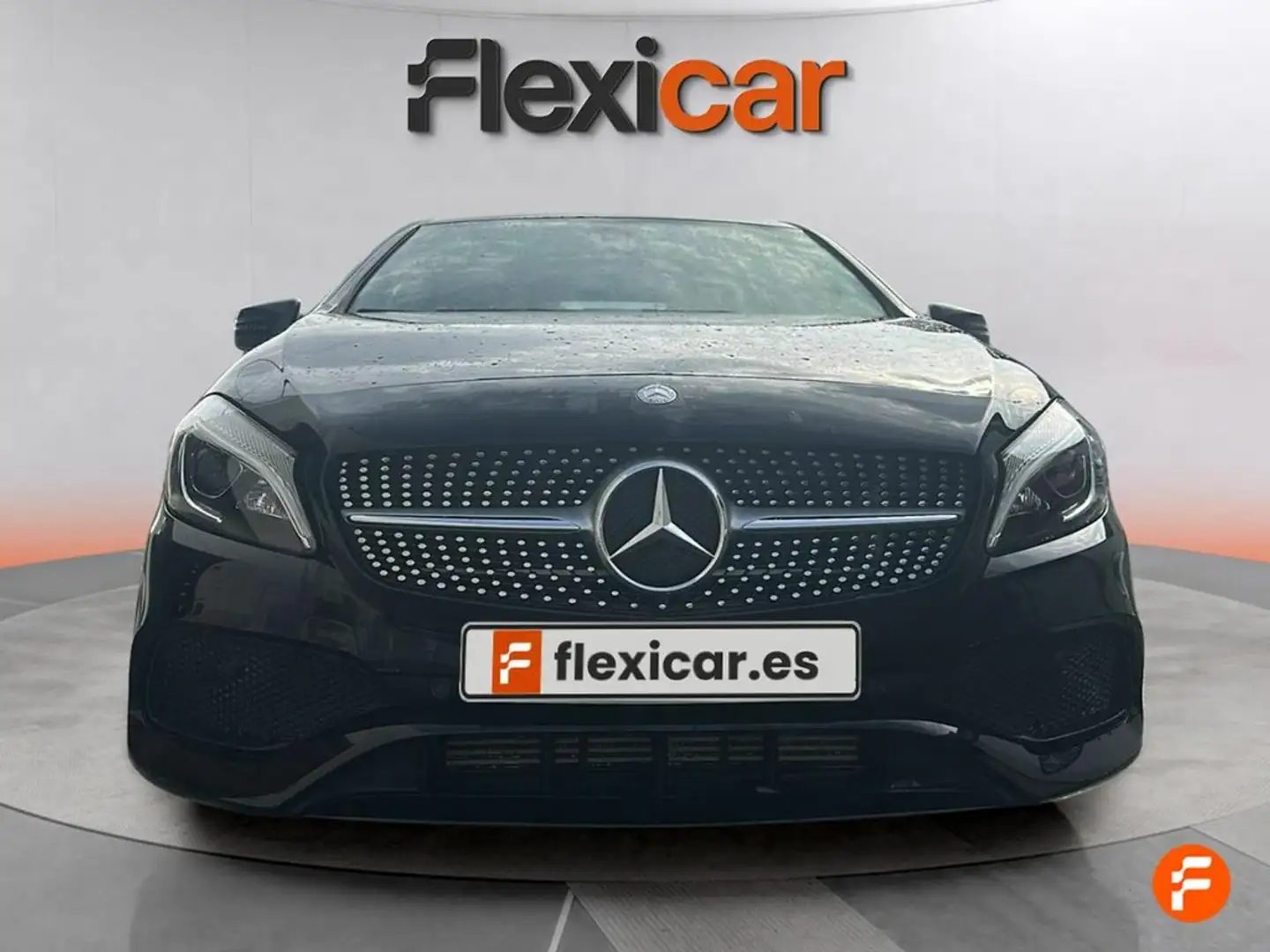 Mercedes-Benz A 180 BE AMG Line Negro - 2