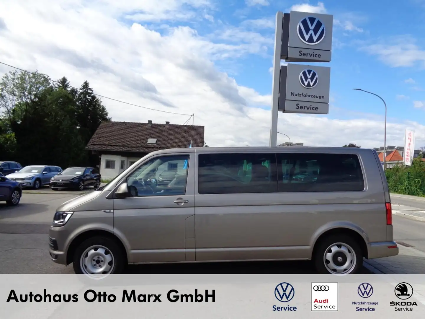 Volkswagen T6 Caravelle 2.0 TDI DSG LR Comfortline (AHK, PDC, GRA) Klima Beige - 1