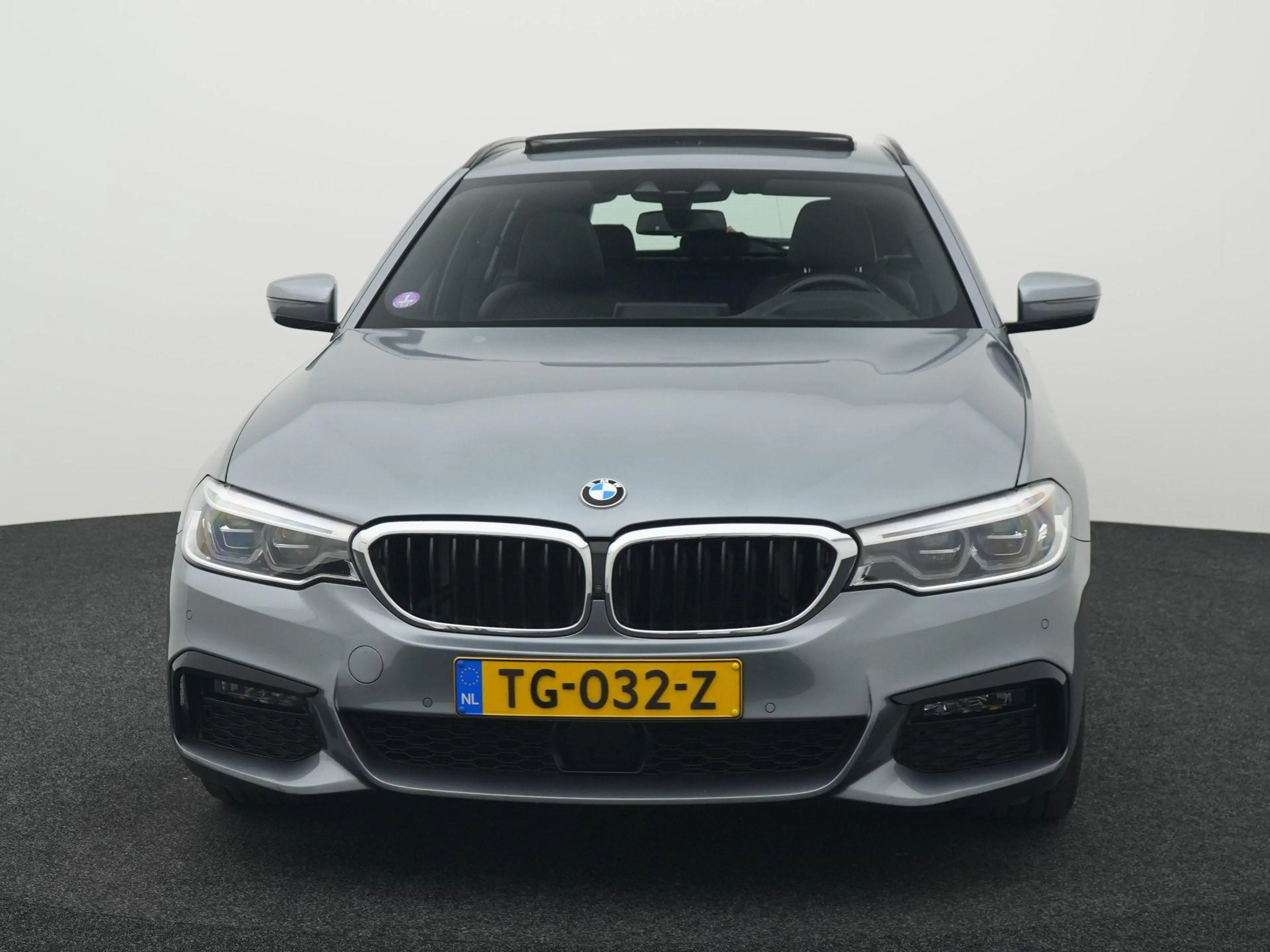 BMW 540 5-serie Touring 540i xDrive High Executive M-PAKKE — photo 3