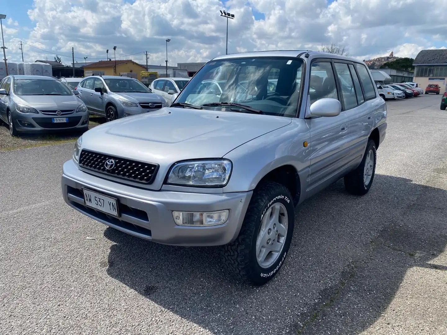 Toyota RAV 4 2.0i 16V cat 5 porte Fun Argento - 1