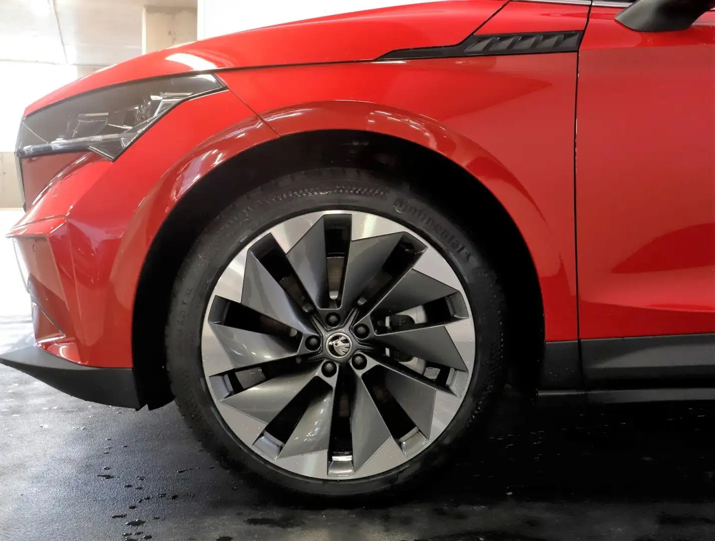 Skoda Enyaq 80 Rosso - 2