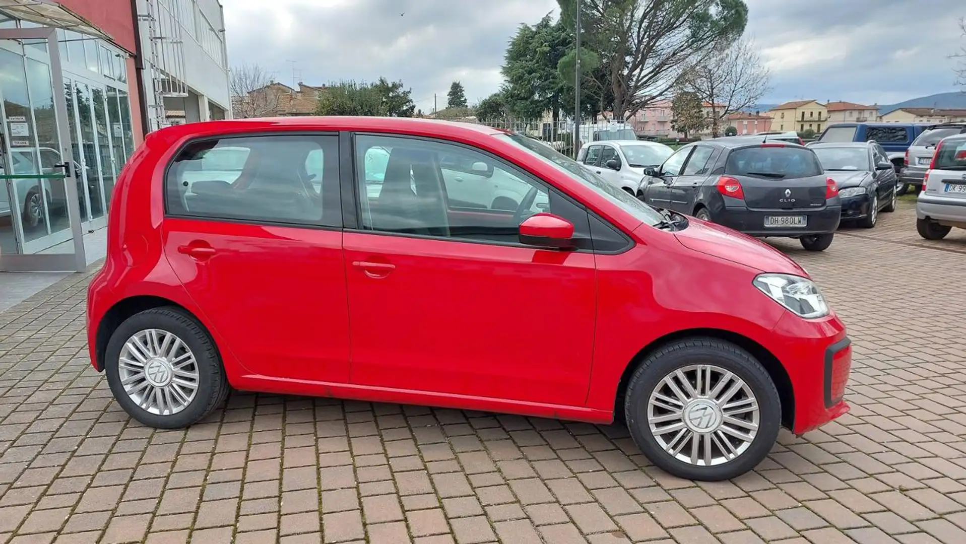 Volkswagen up! 1.0 5p. EVO Move up! BlueMotion Techn. 60.000 Km Rouge - 1