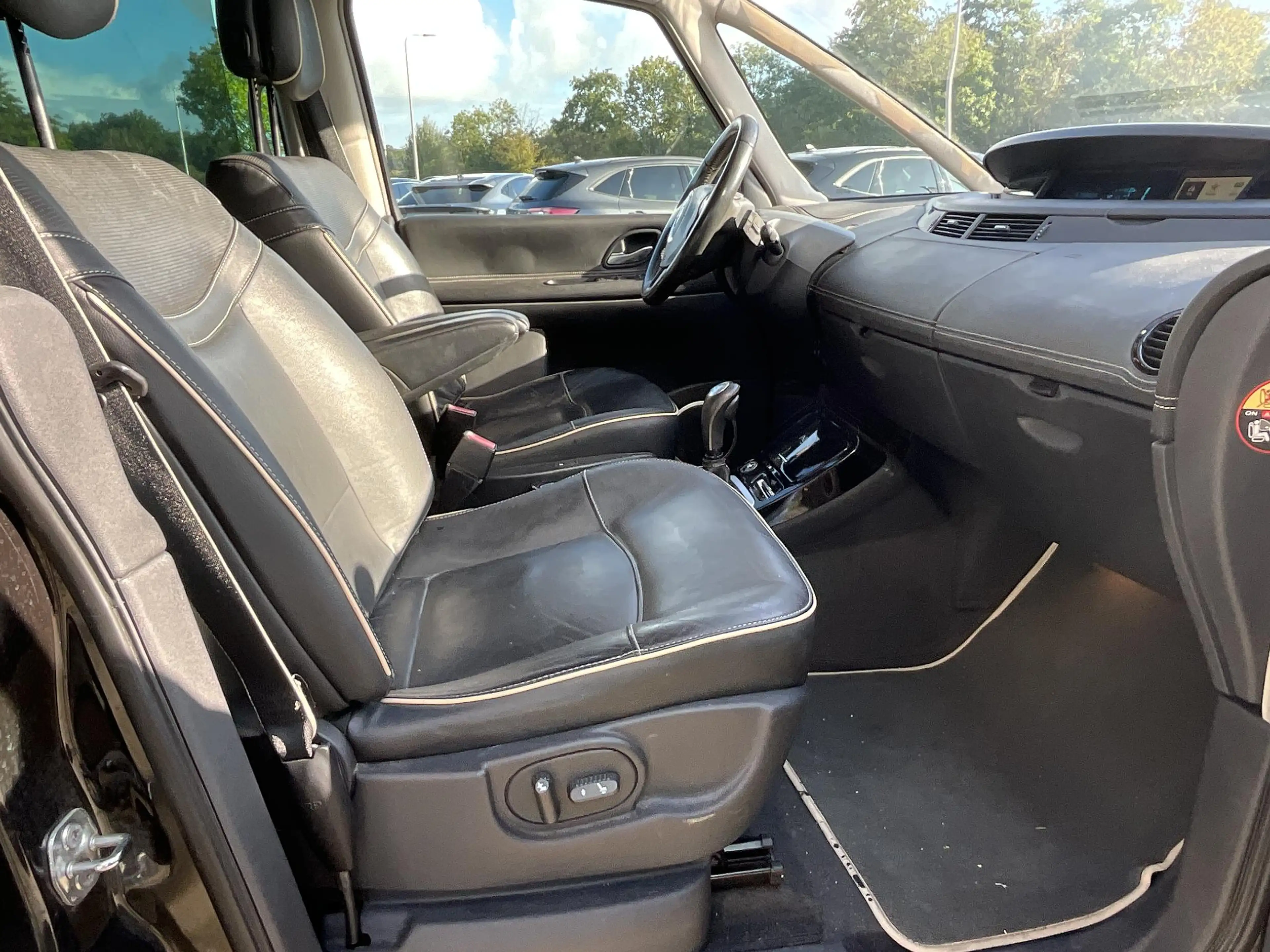 Renault Grand Espace 2.0 dCi Initiale 7p. EXPORT PRICE!! — photo 25