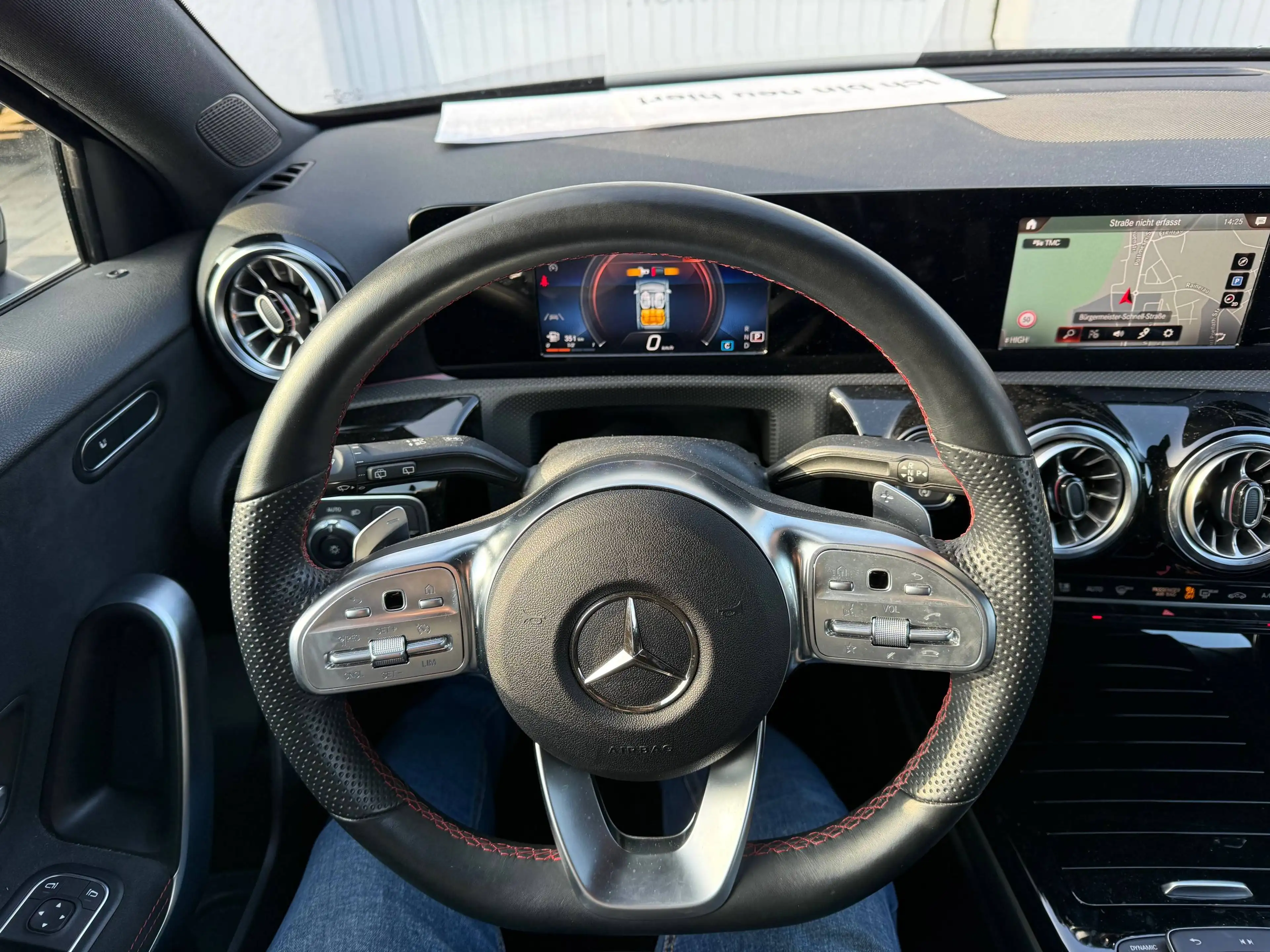 Mercedes-Benz A 220 d DCT AMG ParkAssist Navi — photo 11