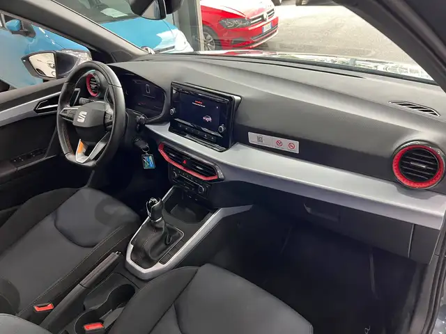 SEAT Arona view 15