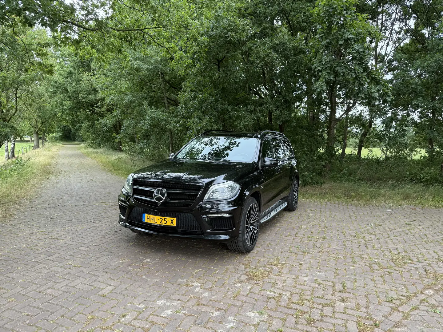Mercedes-Benz GL 500 4Matic (BlueEFFICIENCY) 7G-TRONIC Zwart - 1