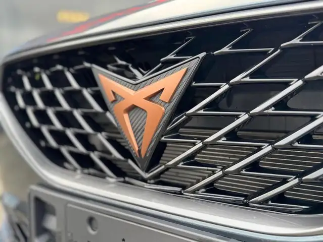 Cupra Formentor view 9