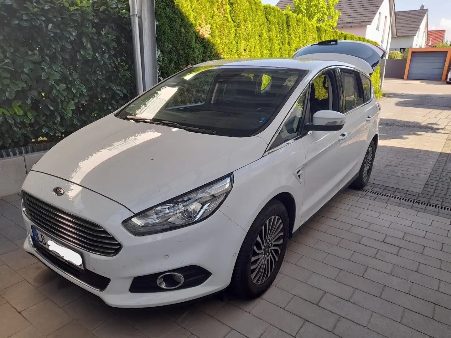 Ford S-Max S-Max Diesel 2.0 EcoBlue Titanium Weiß - 1