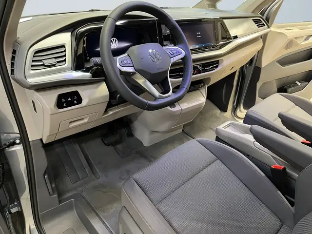 Volkswagen Multivan view 8