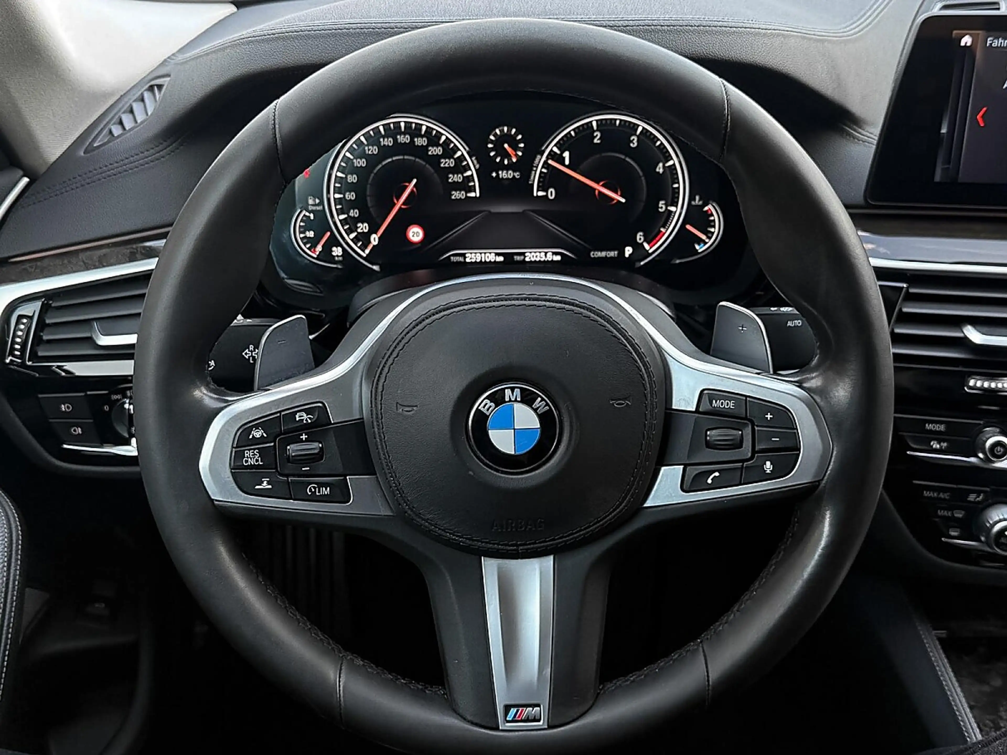 BMW 530 d xDrive Aut.||HEAD-UP-DISPLAY|TOP AUSSTATTUNG| — photo 11