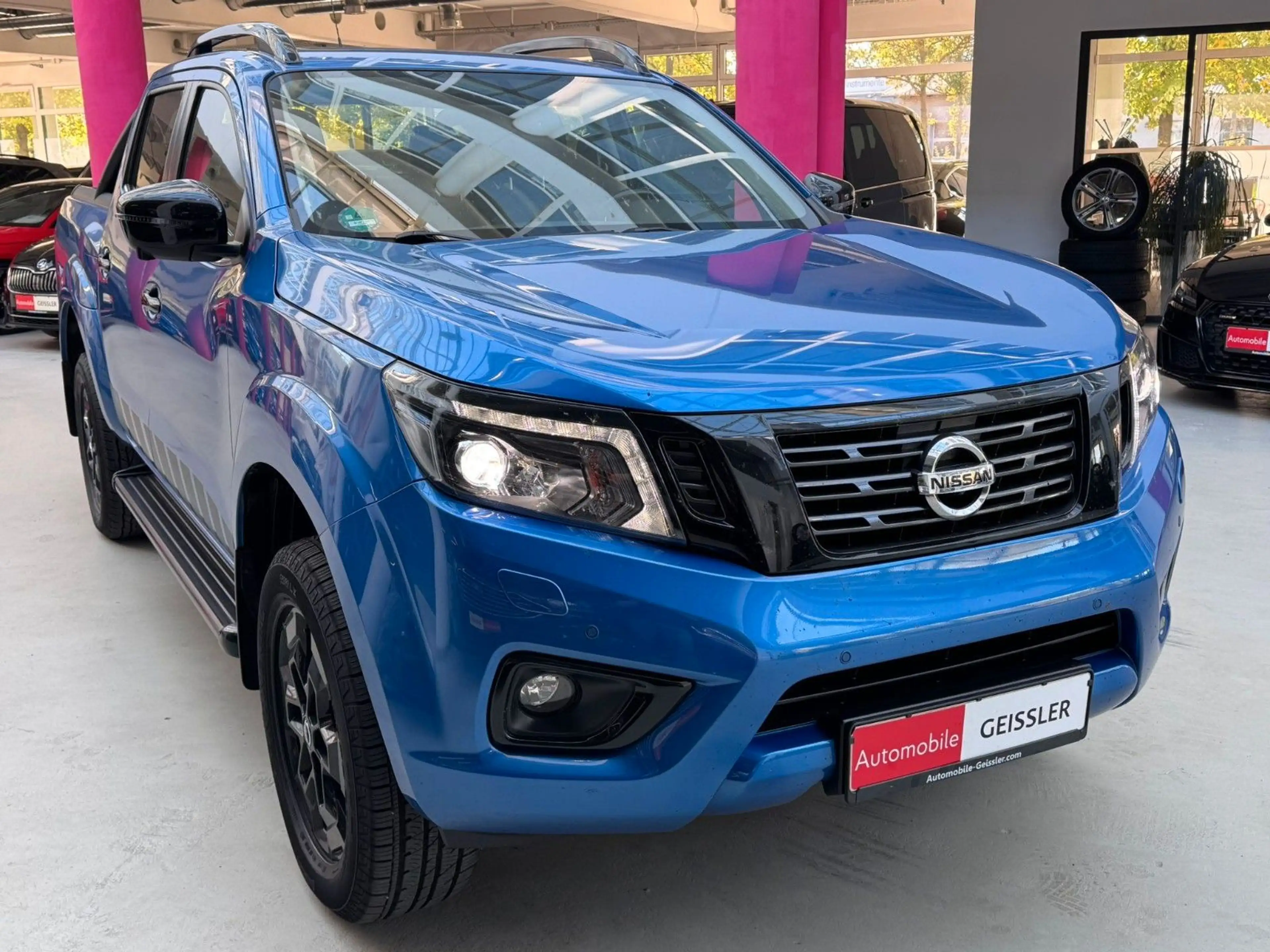 Nissan Navara NP300 N-Guard Double Cab Top gepflegt — photo 7