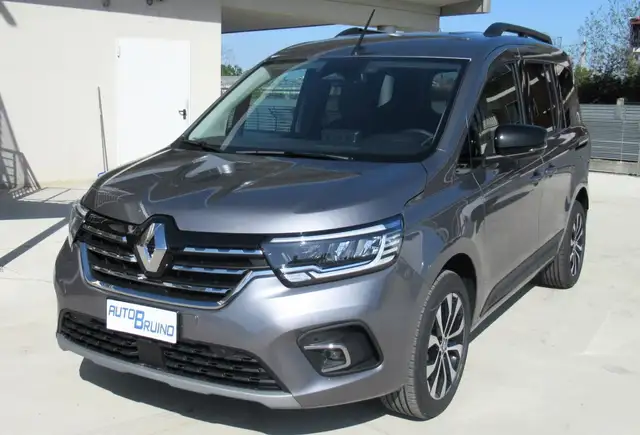 Renault Kangoo Techno TCe 130 solo 9.000 km !!