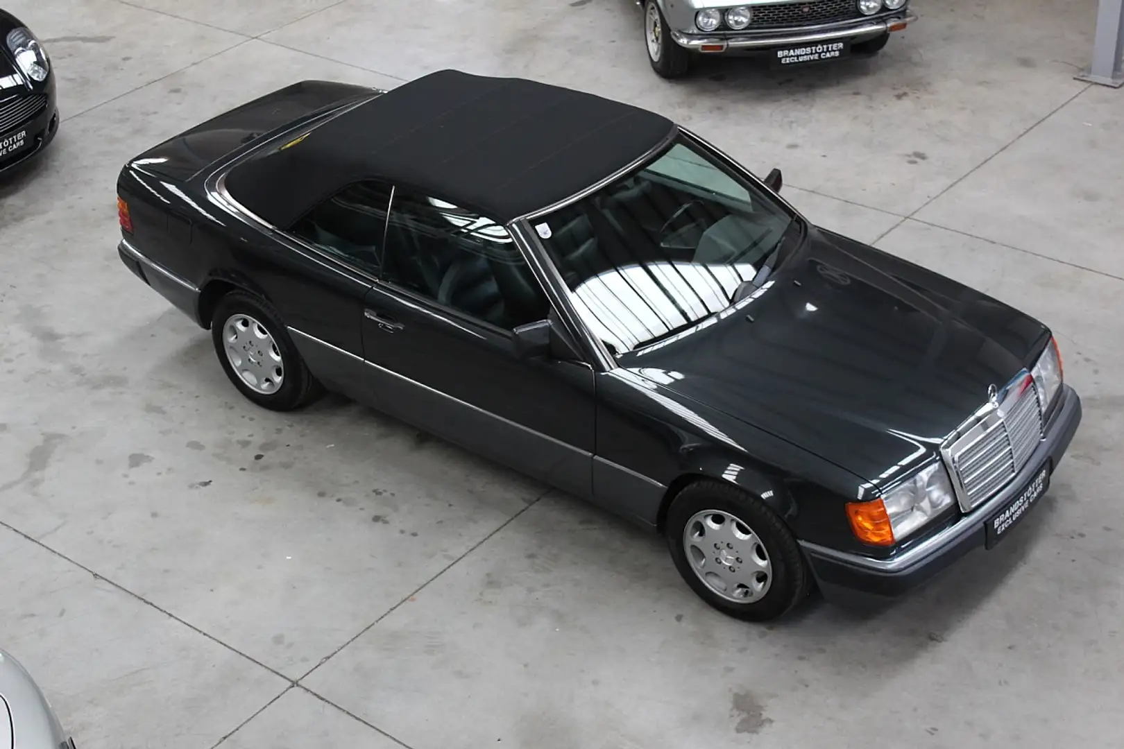Mercedes-Benz 300 CE-24 Cabr. Aut. Schwarz - 1