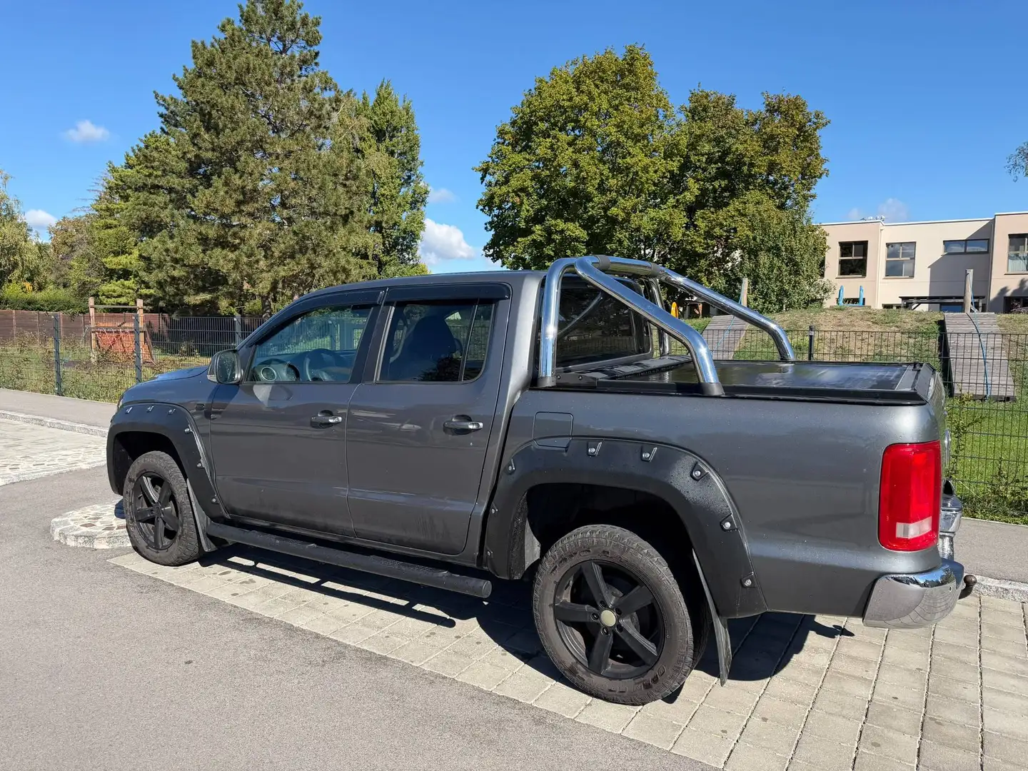 Volkswagen Amarok 2,0 BiTdi Grau - 2