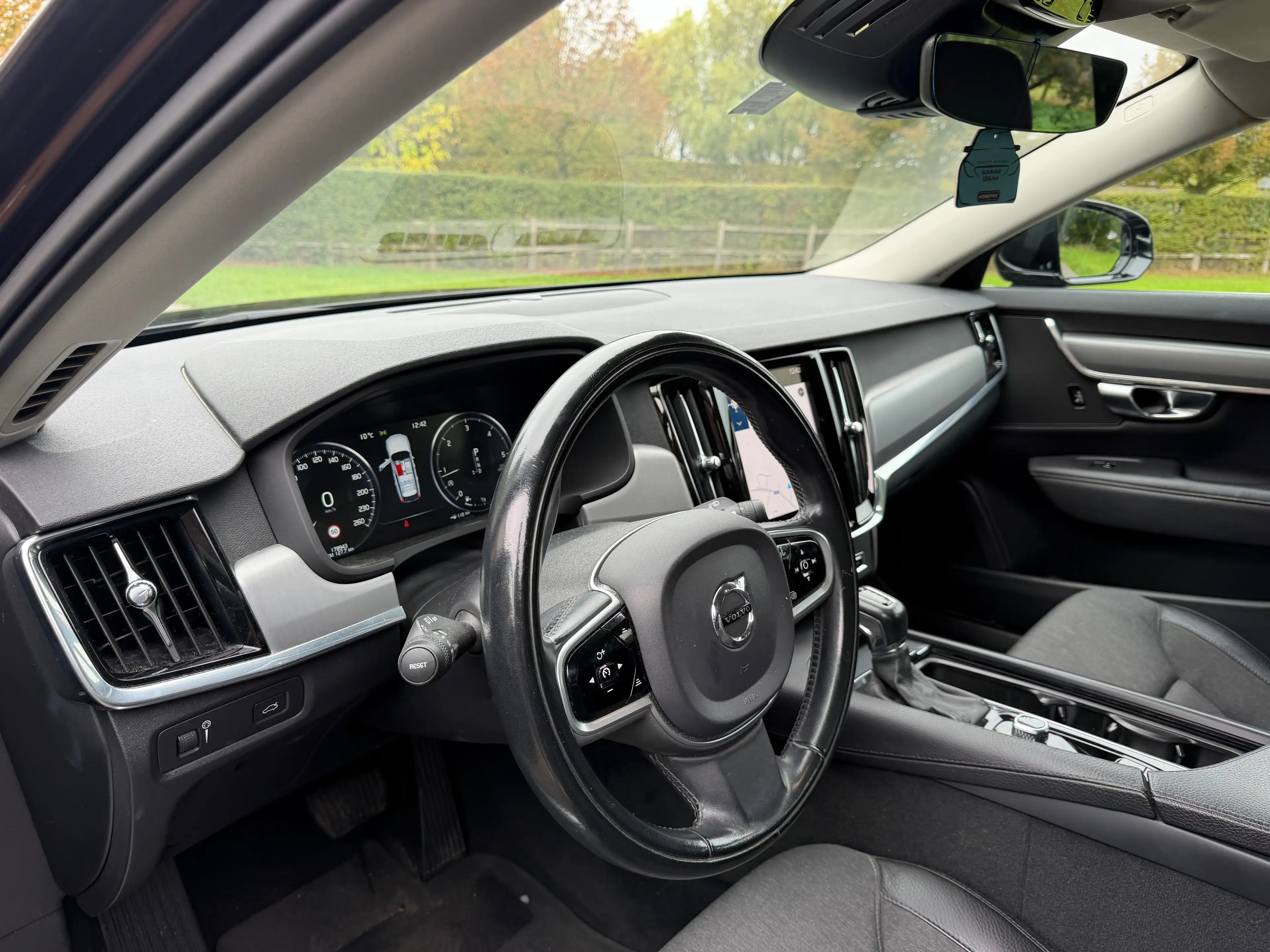 Volvo V90 2.0 D4 Geartronic AdBlue *GPS || CRUISE || PDC* — photo 13