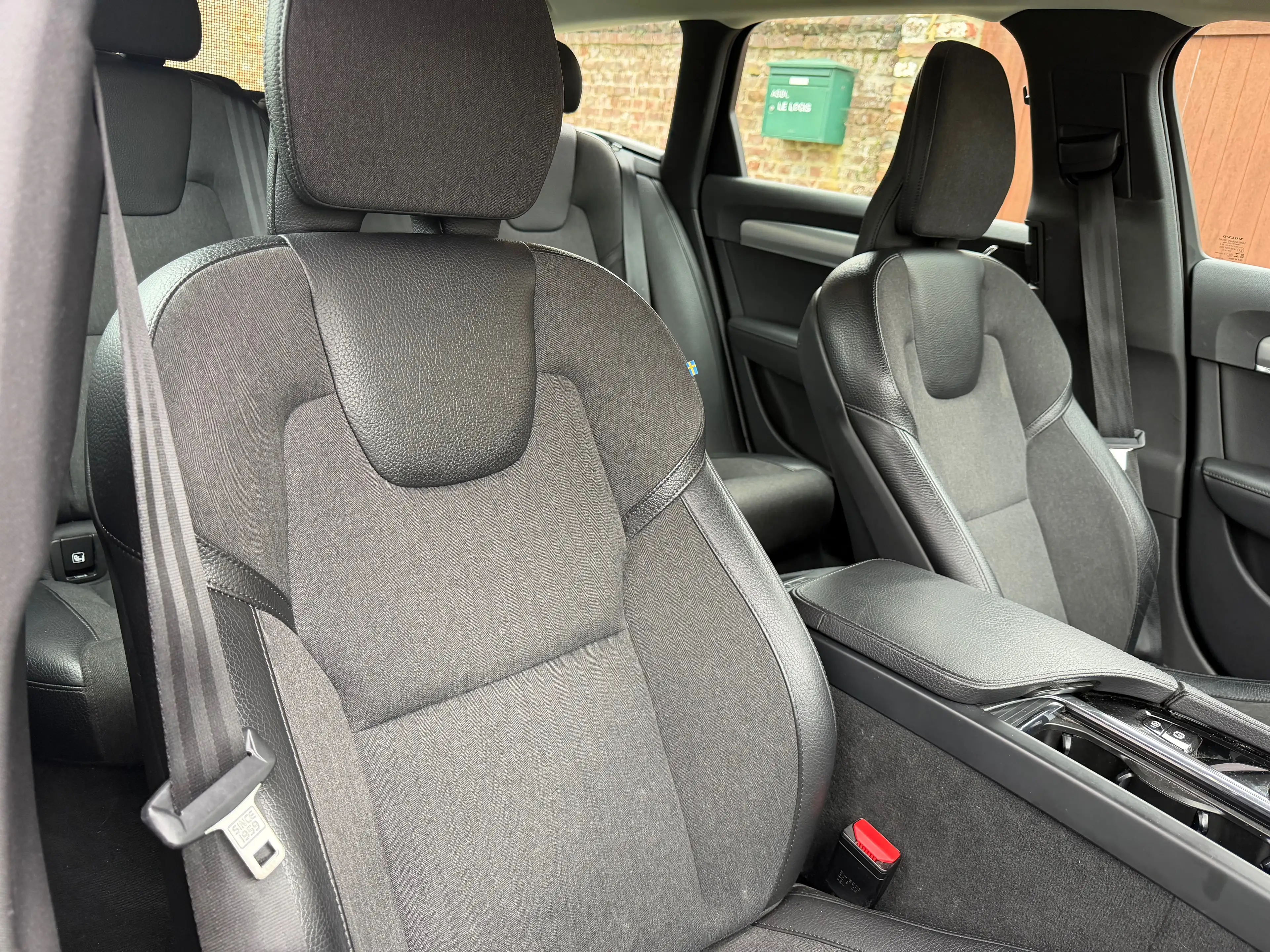 Volvo V90 2.0 D4 Geartronic AdBlue *GPS || CRUISE || PDC* — photo 10