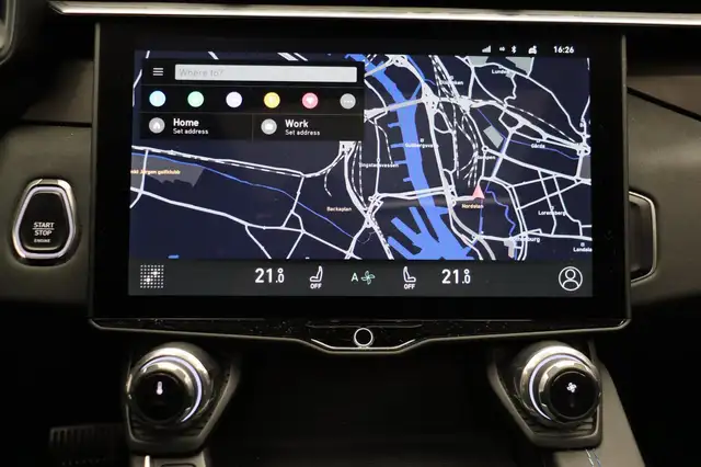 Lynk & Co 01 view 12