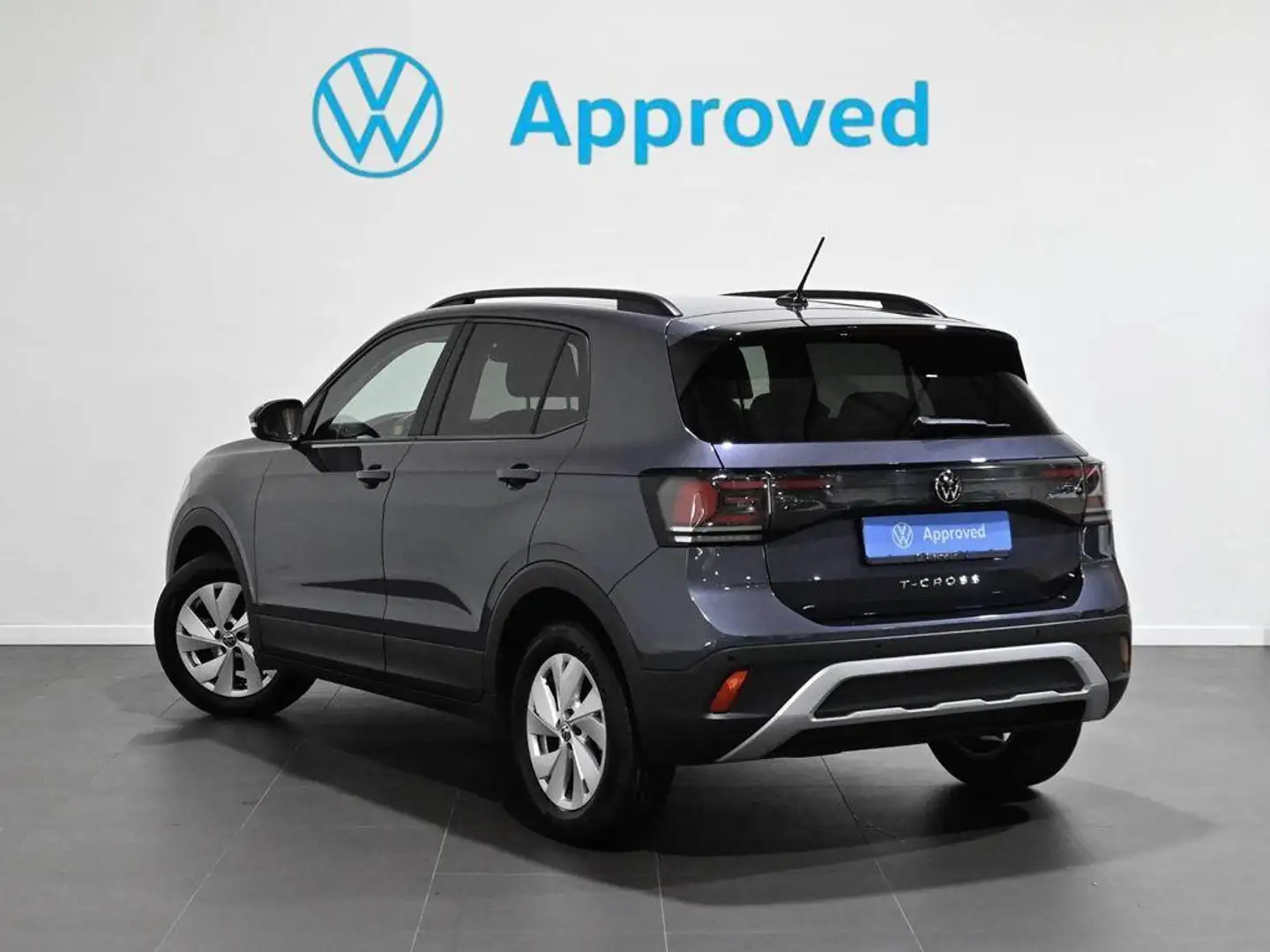 Volkswagen T-Cross 1.0 TSI Life 85kW Aut. Gris - 2