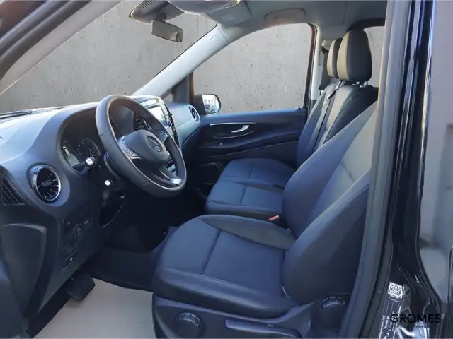 Mercedes-Benz Vito view 10