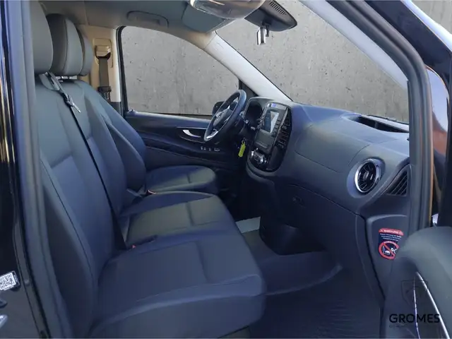 Mercedes-Benz Vito view 14