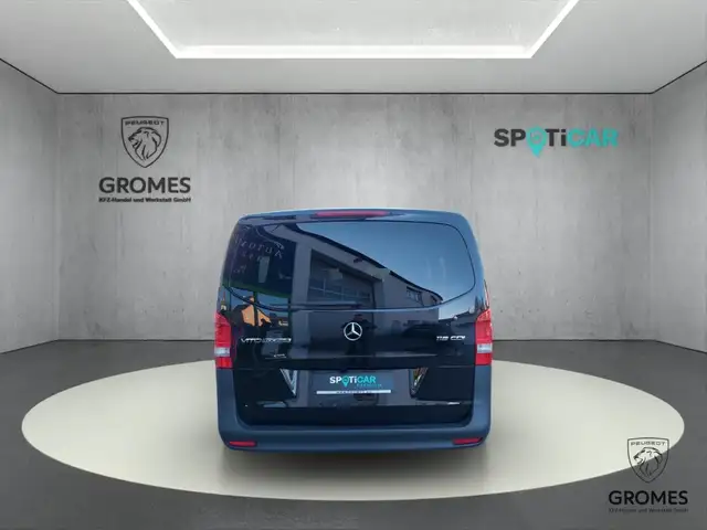 Mercedes-Benz Vito view 6