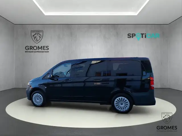 Mercedes-Benz Vito view 8