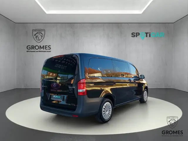 Mercedes-Benz Vito view 5