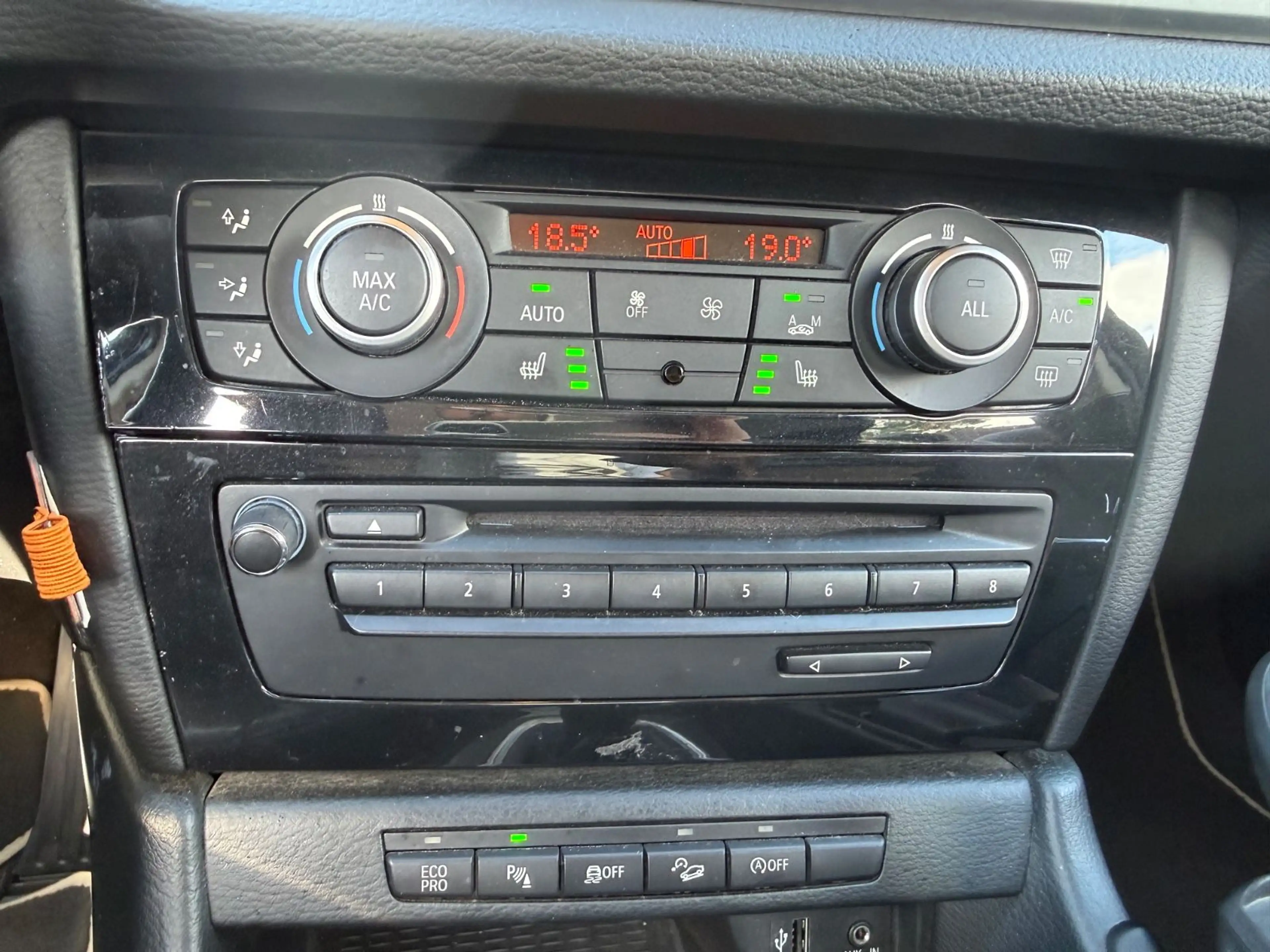 BMW X1 xDrive 20d~Xline~1.Hand~TÜV NEU — photo 15
