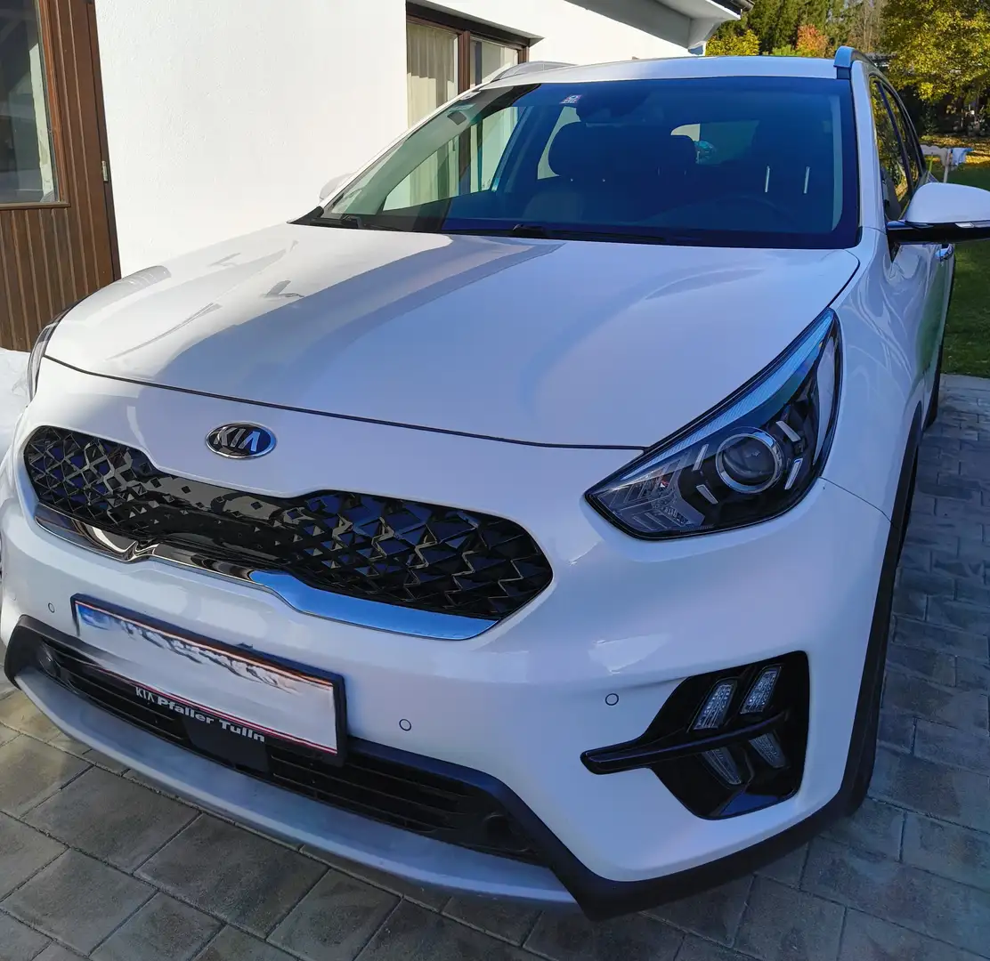 Kia Niro Niro 1,6 GDI GPF Hybrid Gold DCT Aut. Gold Weiß - 1