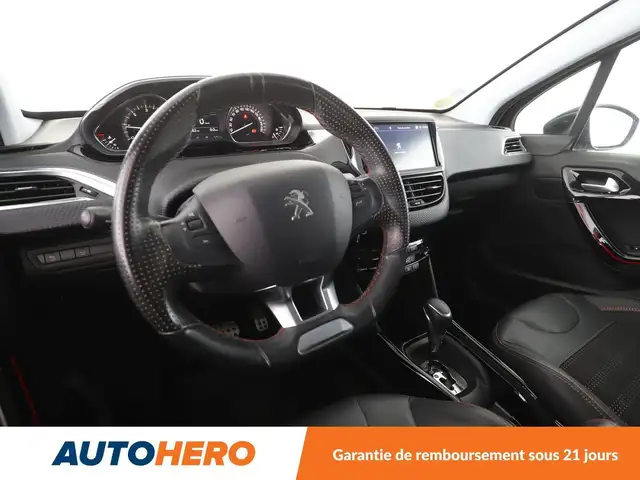 Peugeot 2008 view 11
