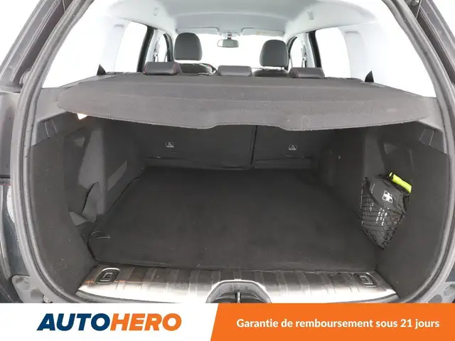 Peugeot 2008 view 17