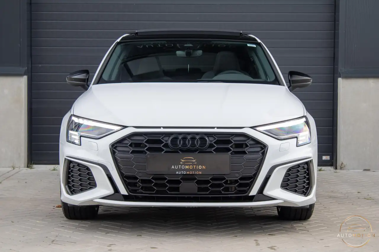 Audi A3 Sportback 45 TFSIe S line Competition PANO MAXTON, миниатюра 9
