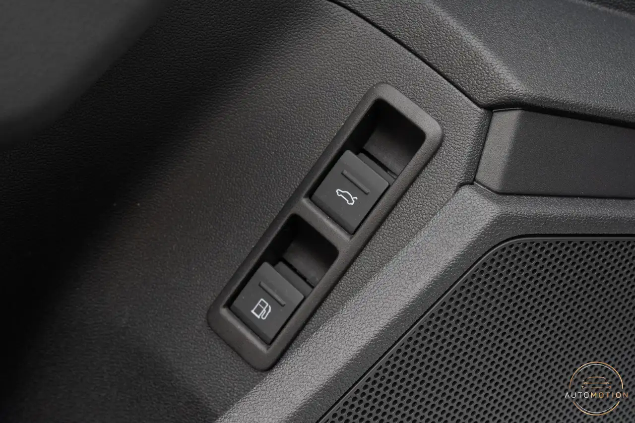 Audi A3 Sportback 45 TFSIe S line Competition PANO MAXTON, миниатюра 8