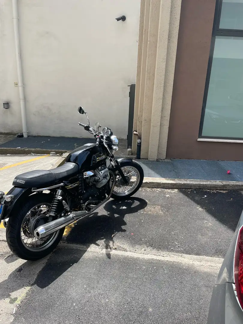Moto Guzzi V 7 classic Negru - 2