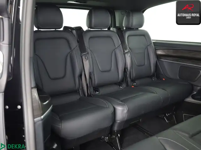 Mercedes-Benz V-Class view 13