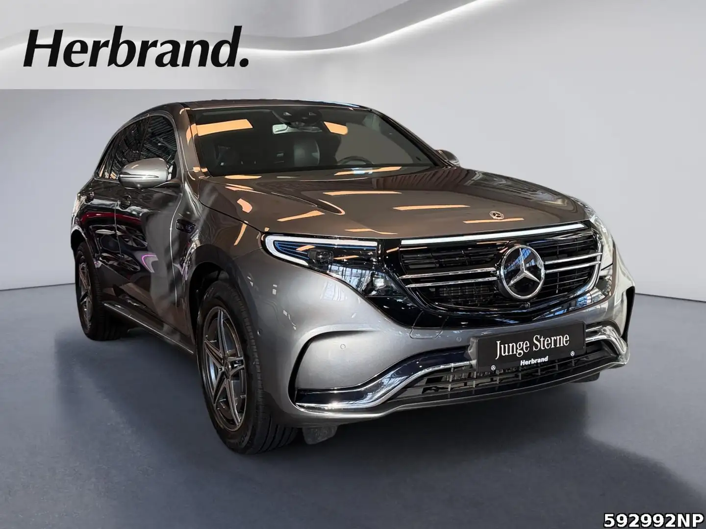 Mercedes-Benz EQC 400 4M AMG  Schiebedach AHK Multibeam 360° . Grijs - 2