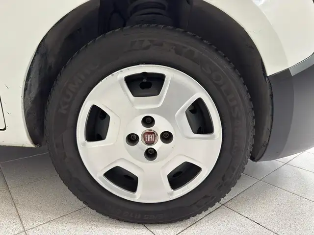 Fiat Fiorino view 8