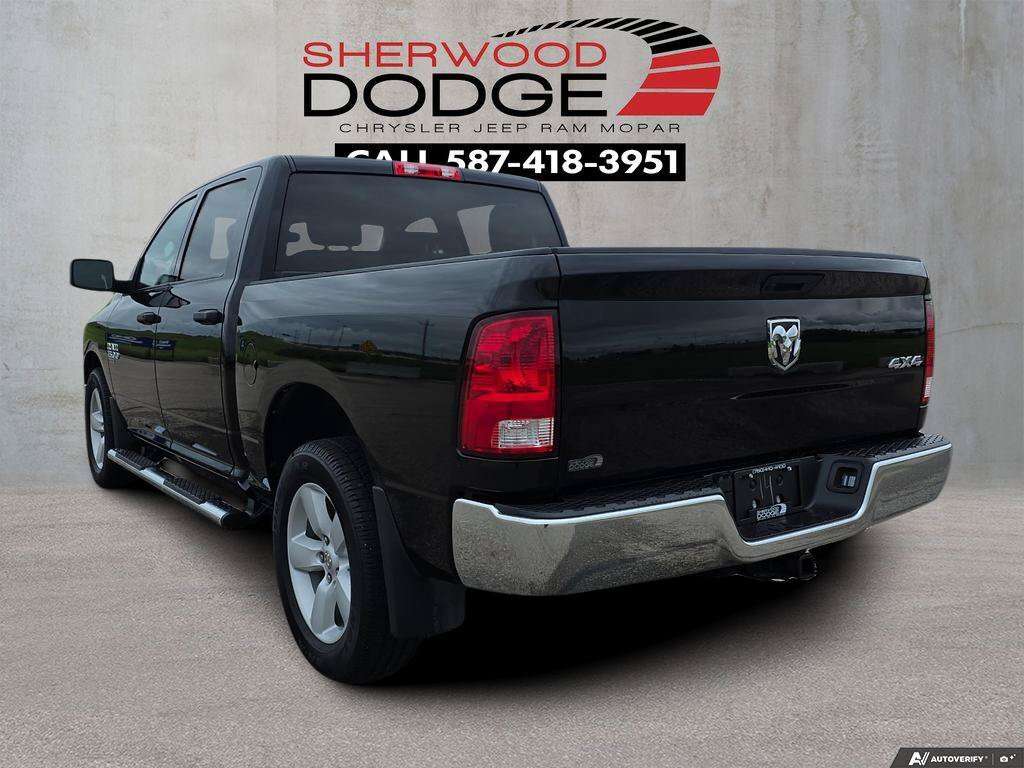 2023 RAM 1500 TRADESMAN CREWCAB 4X4 LOW KMS — снимка 1