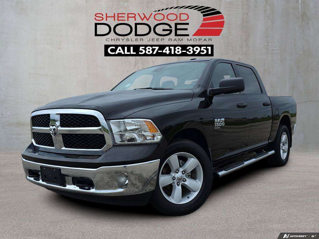 2023 RAM 1500 TRADESMAN CREWCAB 4X4 LOW KMS