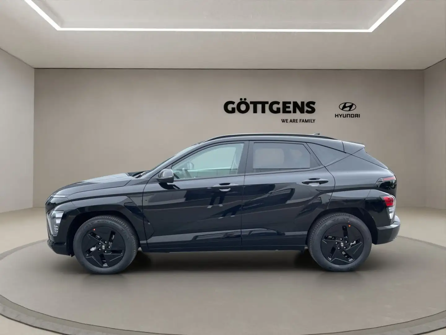Hyundai KONA SX2 MY26 EV 65kWh 204PS TREND el.HECKK. NAVI Schwarz - 2