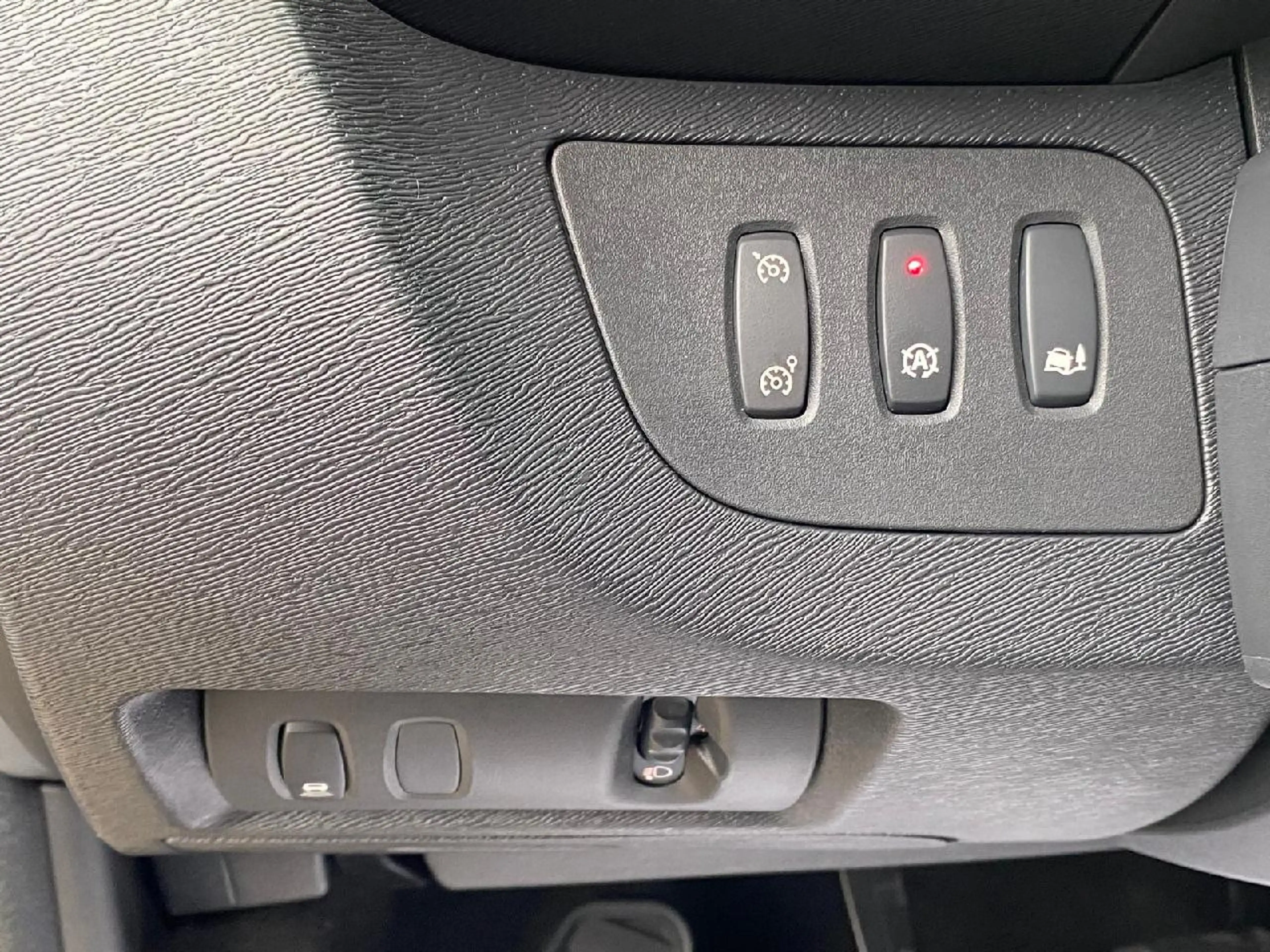 Renault Kangoo TCe 115 Limited AHK*CD*MP3*PDC*Bluetooth — photo 11