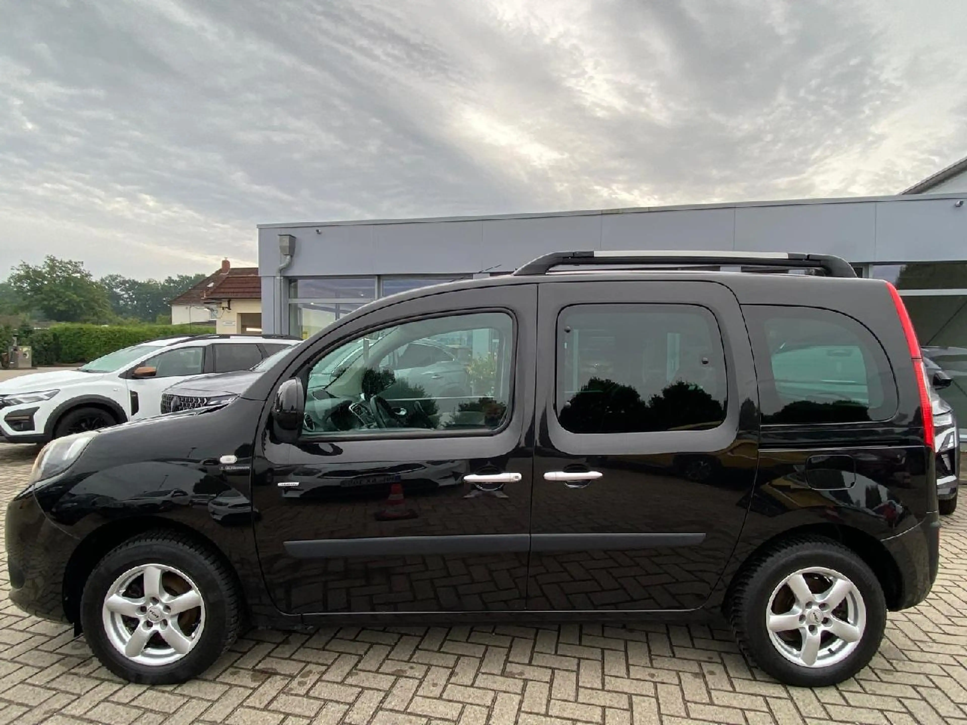 Renault Kangoo TCe 115 Limited AHK*CD*MP3*PDC*Bluetooth — photo 8