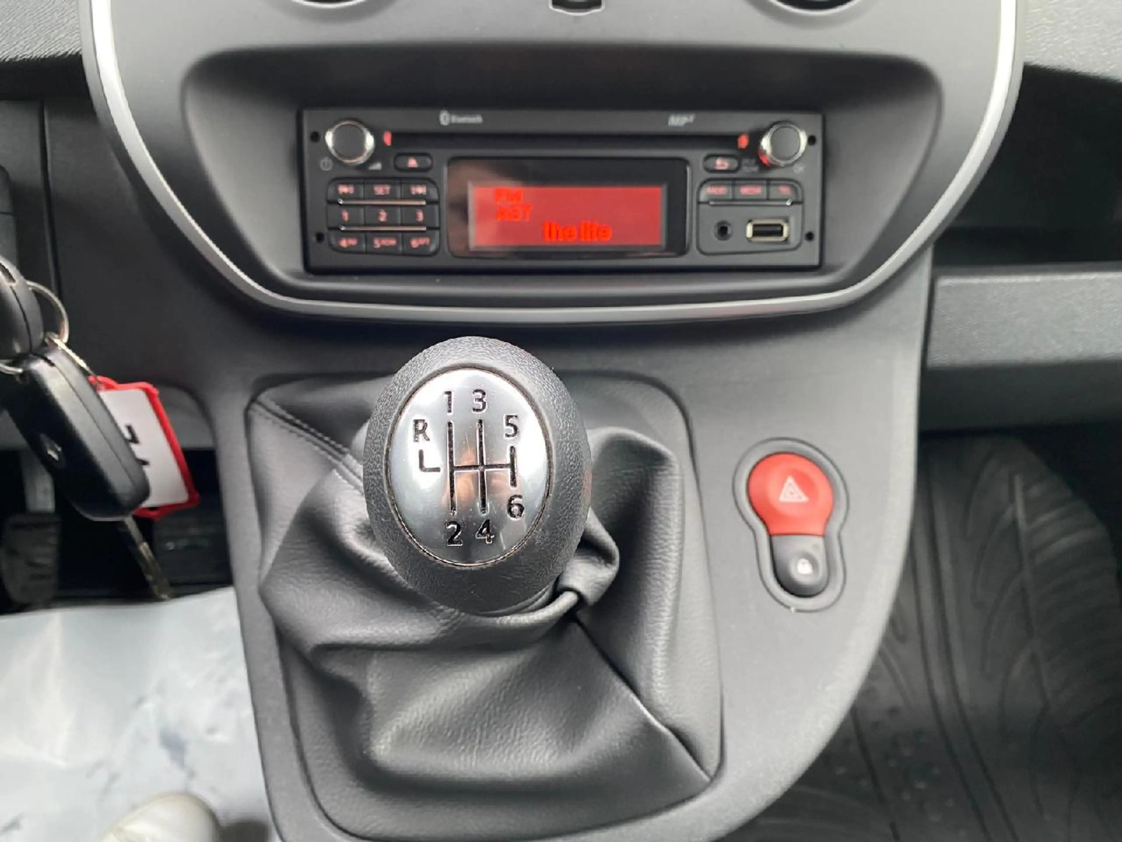 Renault Kangoo TCe 115 Limited AHK*CD*MP3*PDC*Bluetooth — photo 14