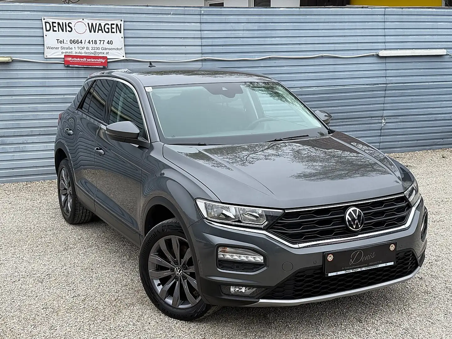 Volkswagen T-Roc 2,0 TDI SCR Design Grau - 1