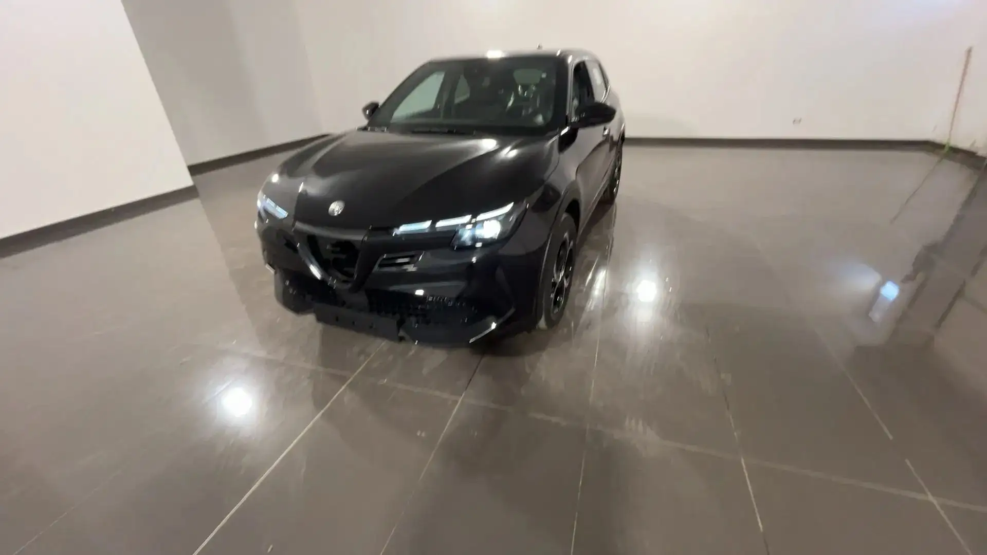 Alfa Romeo Junior Junior 1.2 ibrida Speciale 145cv edct6 Nero - 1