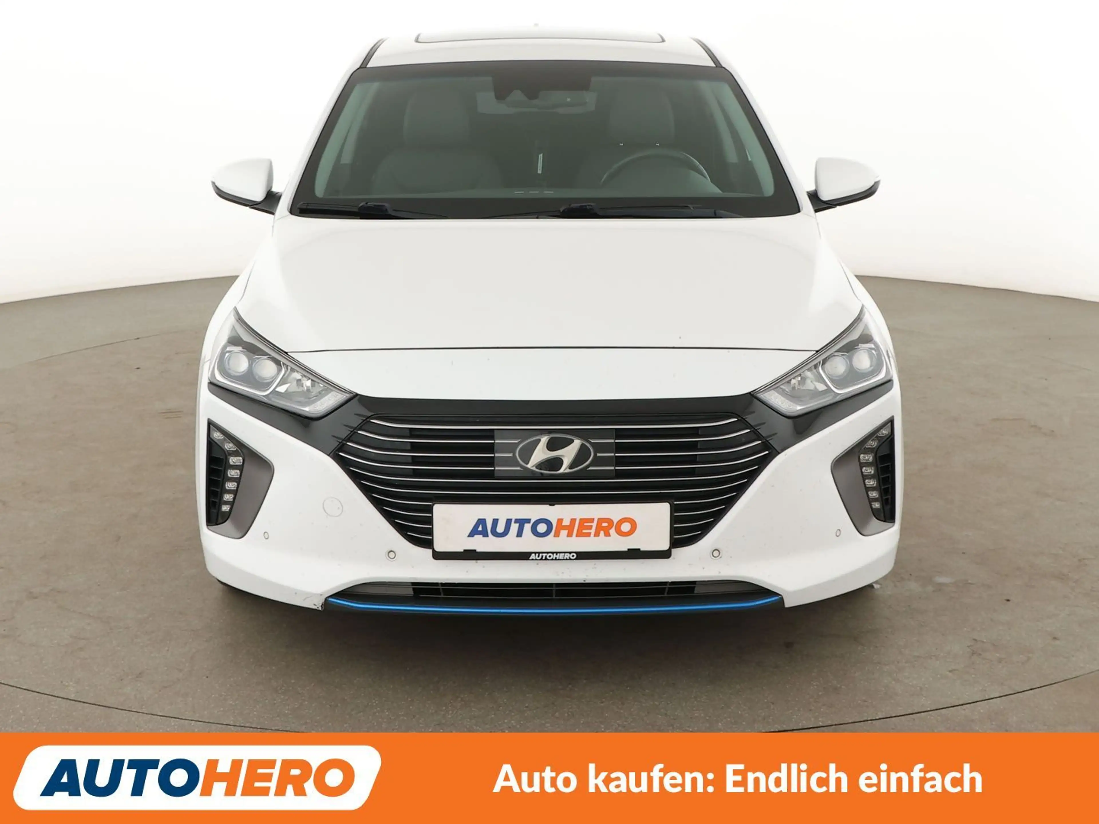 Hyundai IONIQ 1.6 Hybrid Premium Aut.*NAVI*BI-XENON*ACC*CAM*PDC* — photo 9