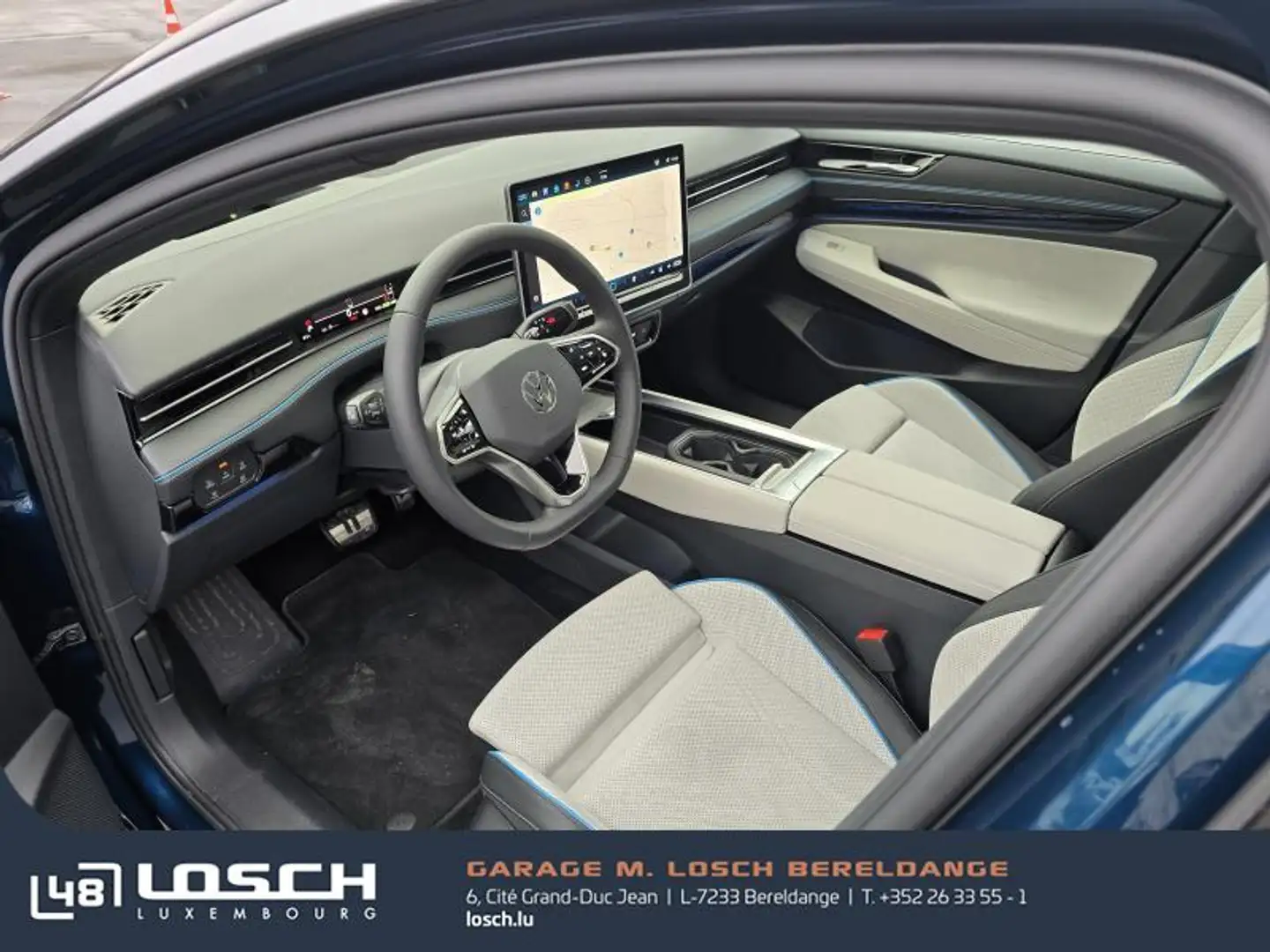 Volkswagen ID.7 Pro Bleu - 2